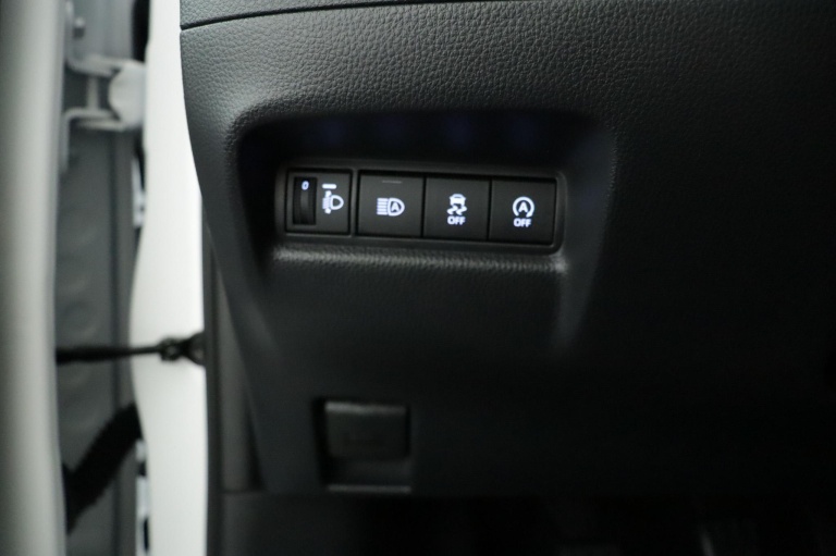 Toyota Aygo X - 1.0 VVT-i MT Play 29
