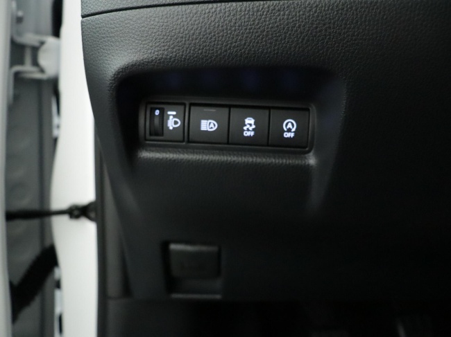 Toyota Aygo X - 1.0 VVT-i MT Play