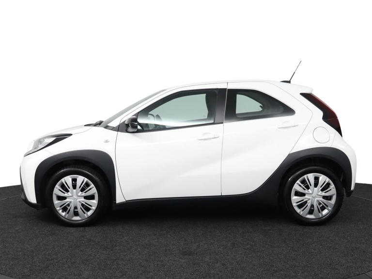 Toyota Aygo X - 1.0 VVT-i MT Play 3