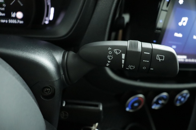 Toyota Aygo X - 1.0 VVT-i MT Play 31