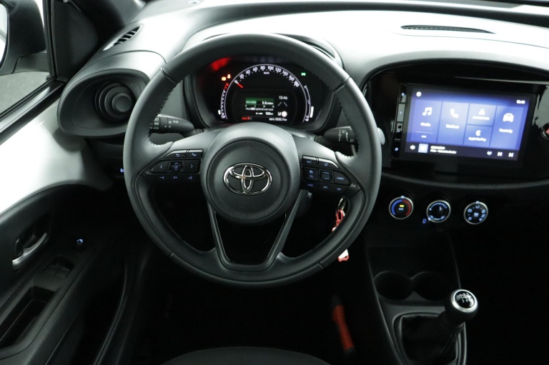 Toyota Aygo X - 1.0 VVT-i MT Play 43