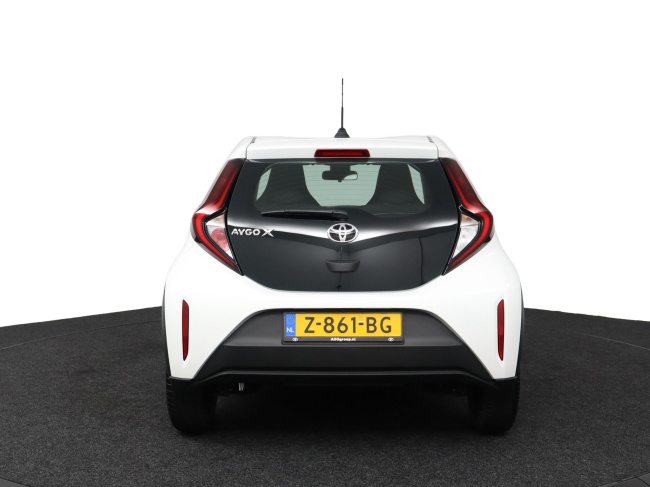 Toyota Aygo X - 1.0 VVT-i MT Play
