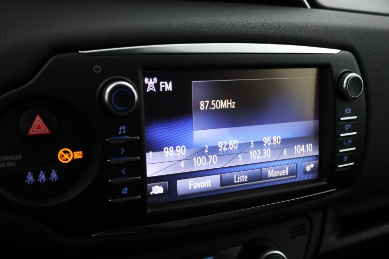 Toyota Yaris - 1.5 Hybrid Dynamic 41