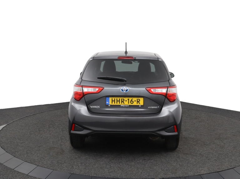 Toyota Yaris - 1.5 Hybrid Dynamic 47