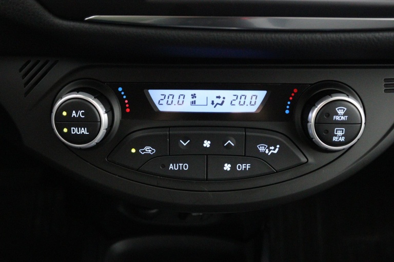 Toyota Yaris - 1.5 Hybrid Dynamic 7