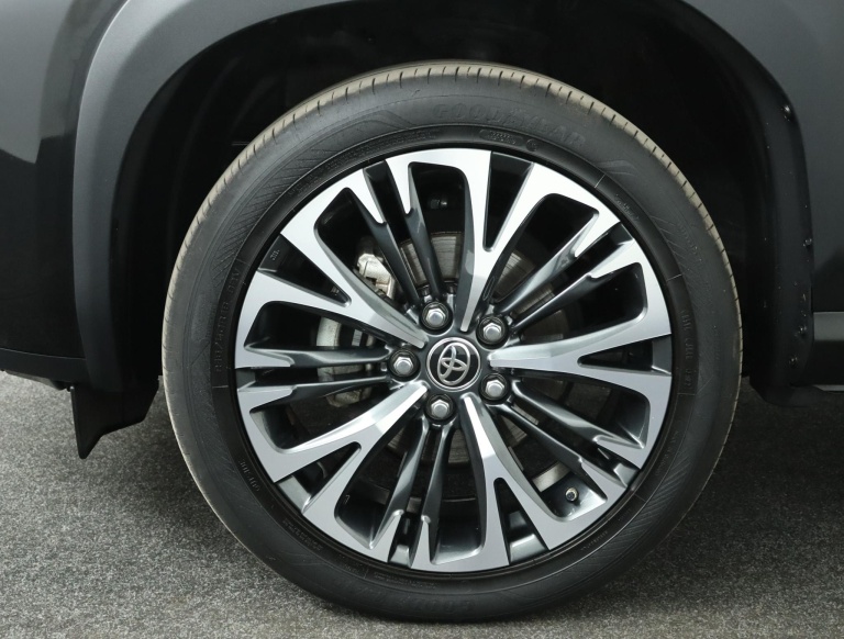 Toyota Yaris Cross - 1.5 Hybrid Executive 37