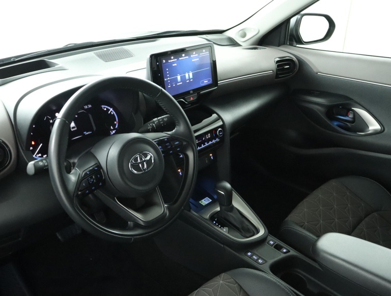 Toyota Yaris Cross - 1.5 Hybrid Executive 68