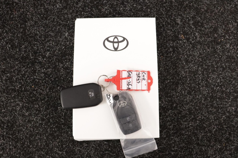 Toyota C-HR - 1.8 Hybrid 140 Dynamic 11