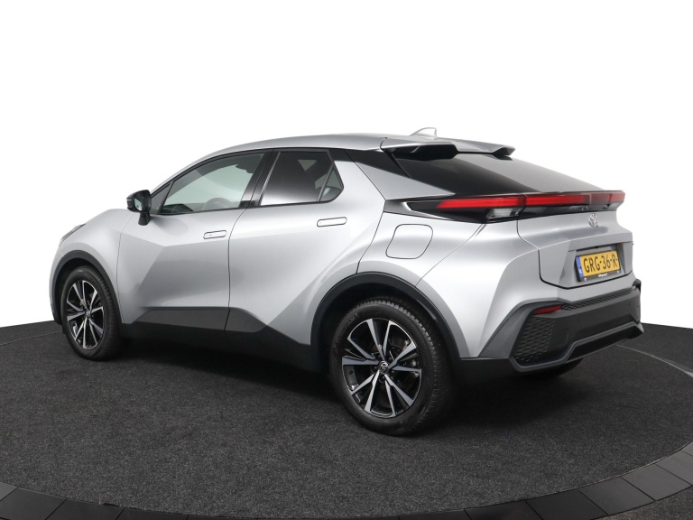 Toyota C-HR - 1.8 Hybrid 140 Dynamic 12