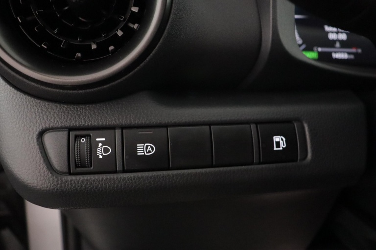 Toyota C-HR - 1.8 Hybrid 140 Dynamic 30