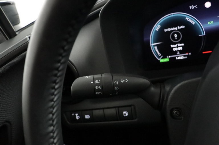 Toyota C-HR - 1.8 Hybrid 140 Dynamic 31