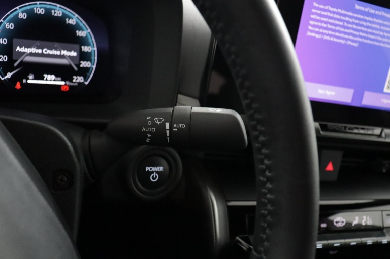 Toyota C-HR - 1.8 Hybrid 140 Dynamic 32