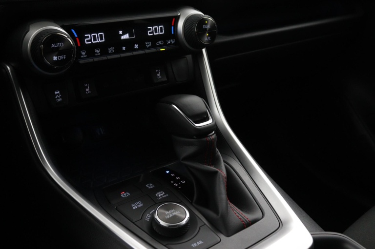 Toyota RAV4 - 2.5 Plug-in Hybrid AWD Dynamic 26