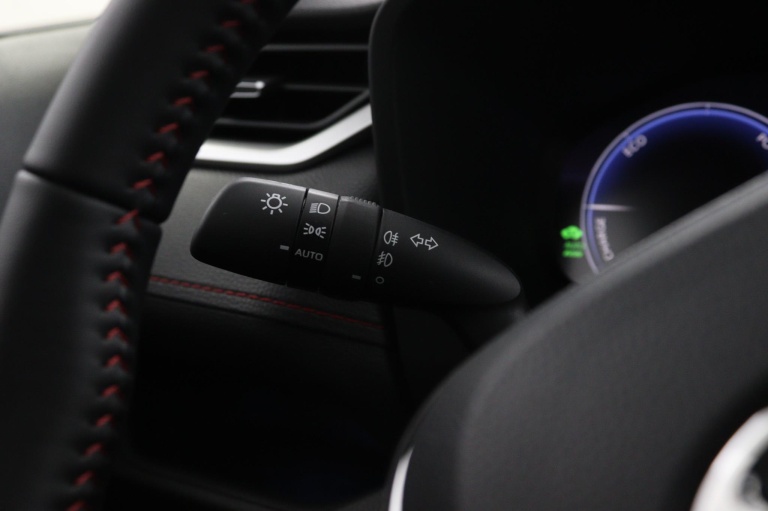 Toyota RAV4 - 2.5 Plug-in Hybrid AWD Dynamic 29