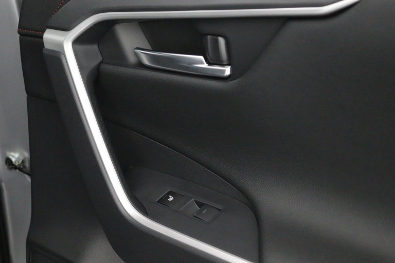Toyota RAV4 - 2.5 Plug-in Hybrid AWD Dynamic 44