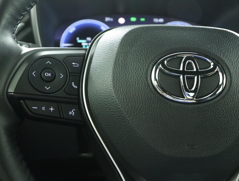 Toyota Corolla Cross - Hybrid 200 Dynamic 19