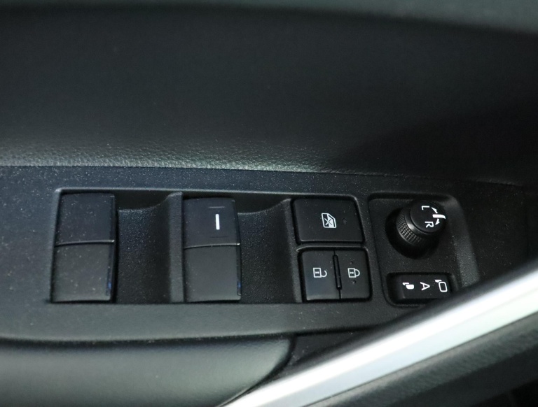 Toyota Corolla Cross - Hybrid 200 Dynamic 30