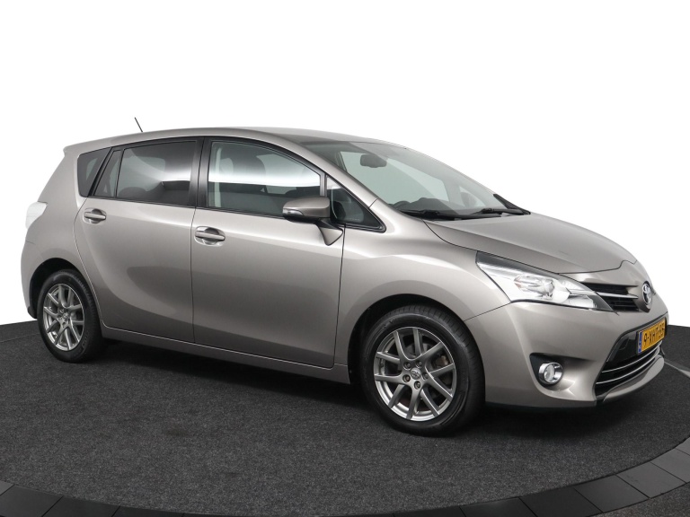 Toyota Verso - 1.8 VVT-i Business 14