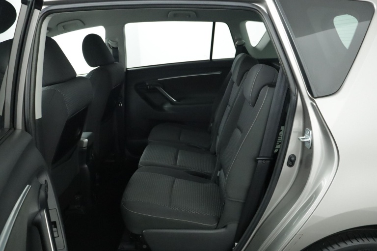 Toyota Verso - 1.8 VVT-i Business 18