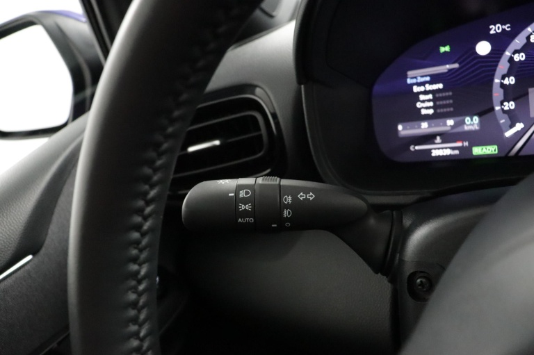 Toyota Yaris - 1.5 Hybrid 130 Executive 31