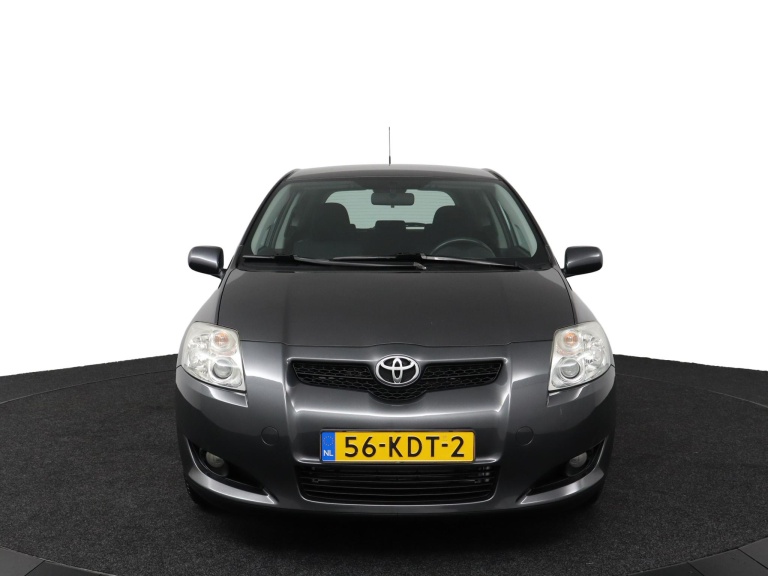 Toyota Auris - 1.6-16V Sol 14