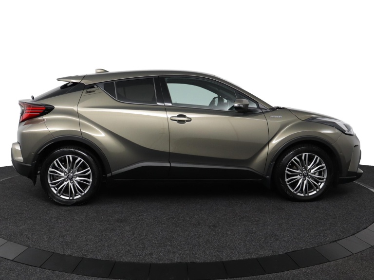 Toyota C-HR - 2.0 Hybrid Executive 12