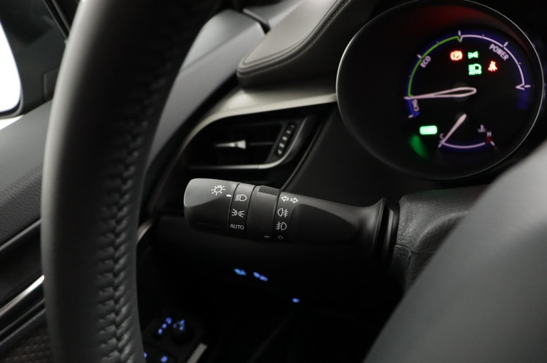 Toyota C-HR - 2.0 Hybrid Executive 30