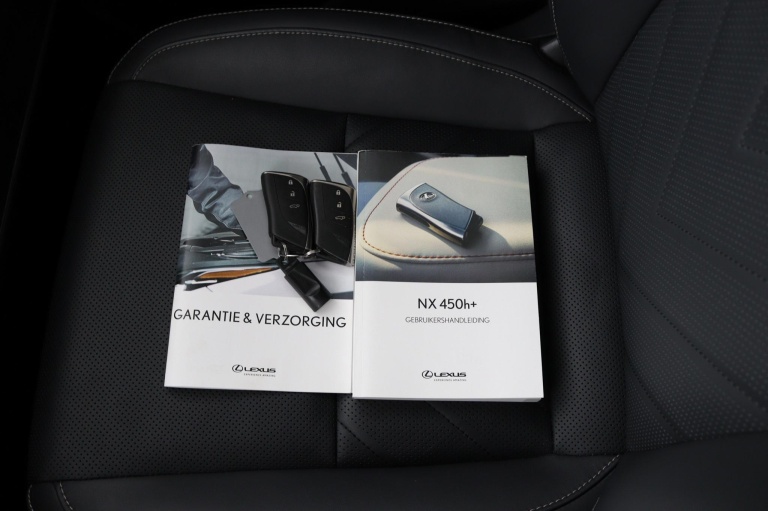 Lexus NX - 450h+ AWD Executive Line 9