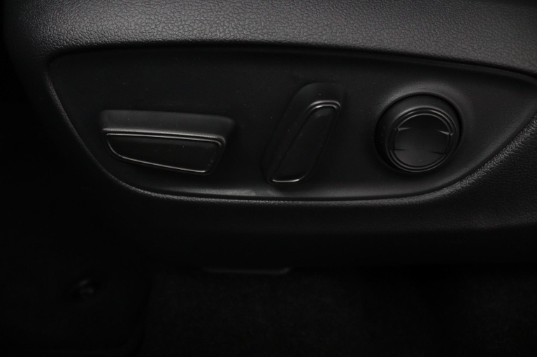 Toyota RAV4 - 2.5 Plug-in Hybrid AWD Dynamic 41