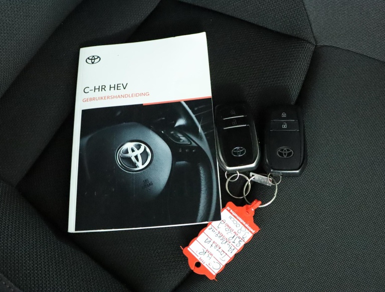 Toyota C-HR - 1.8 Hybrid 140 Dynamic 11