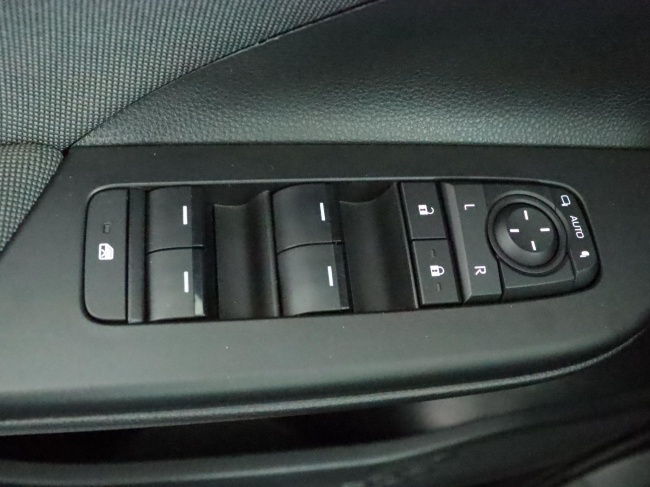 Toyota C-HR - 1.8 Hybrid 140 Dynamic