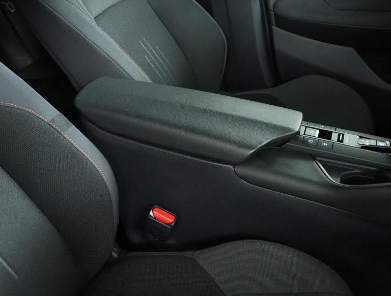 Toyota C-HR - 1.8 Hybrid 140 Dynamic 61