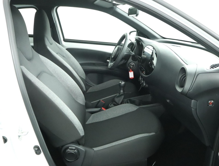 Toyota Aygo X - 1.0 VVT-i MT Play 22