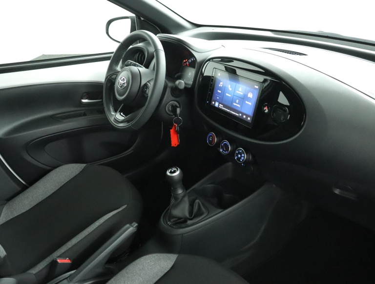Toyota Aygo X - 1.0 VVT-i MT Play 56
