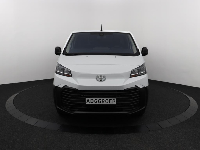 Toyota PROACE Long Worker Electric - 75kWh Challenger 14