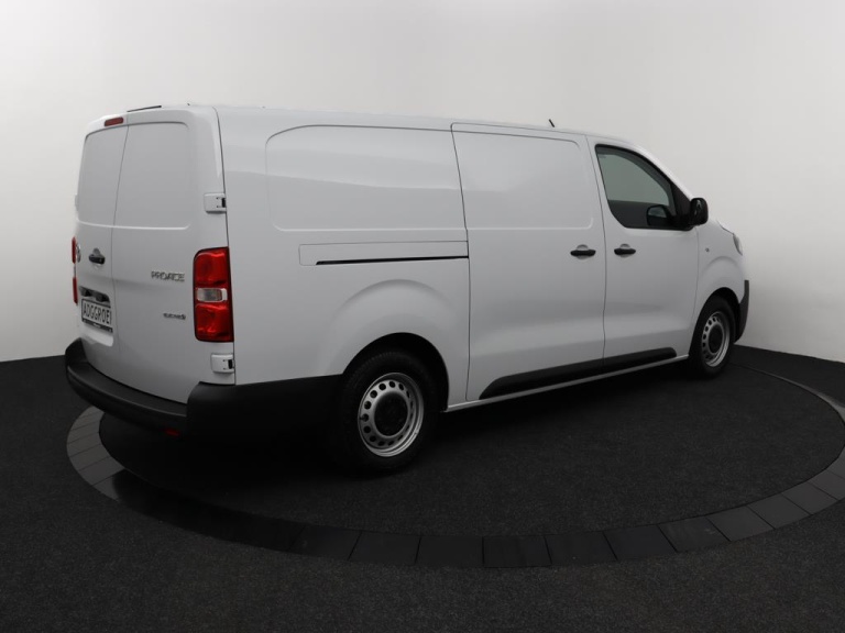 Toyota PROACE Long Worker Electric - 75kWh Challenger 2