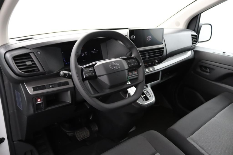 Toyota PROACE Long Worker Electric - 75kWh Challenger 4