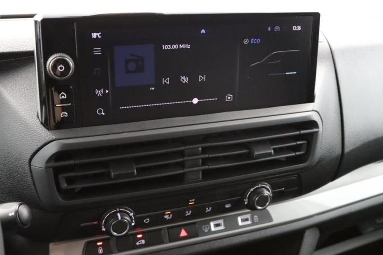 Toyota PROACE Long Worker Electric - 75kWh Challenger 41