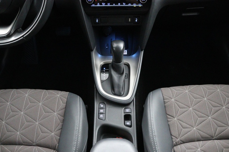 Toyota Yaris Cross - 1.5 Hybrid Adventure 27
