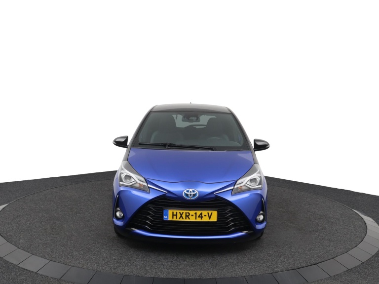 Toyota Yaris - 1.5 Hybrid Bi-Tone 16