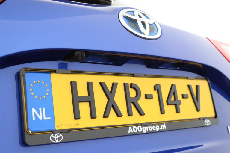 Toyota Yaris - 1.5 Hybrid Bi-Tone 39