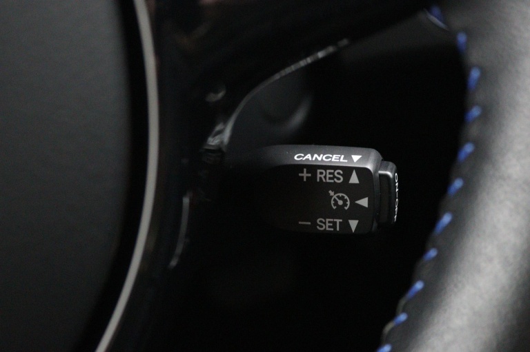 Toyota Yaris - 1.5 Hybrid Bi-Tone 40