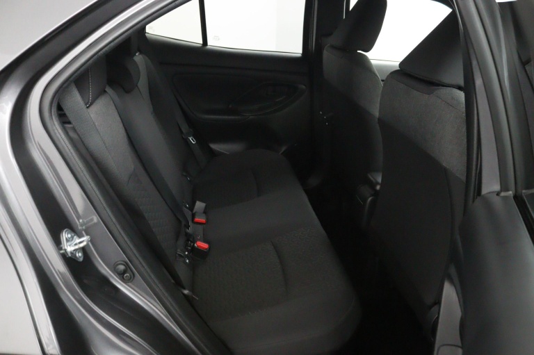Toyota Yaris Cross - 1.5 Hybrid Dynamic 15