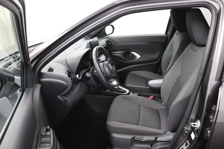 Toyota Yaris Cross - 1.5 Hybrid Dynamic 9