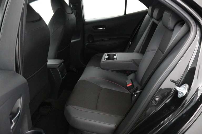 Toyota Corolla - Hybrid 140 GR Sport 18