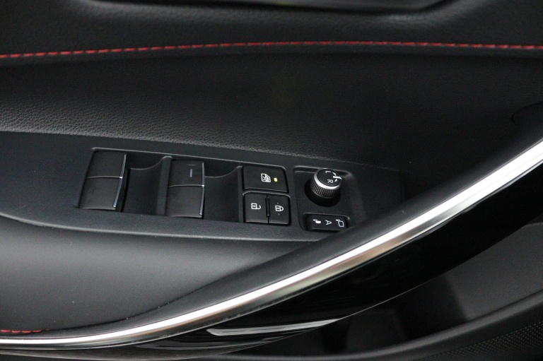 Toyota Corolla - Hybrid 140 GR Sport 29