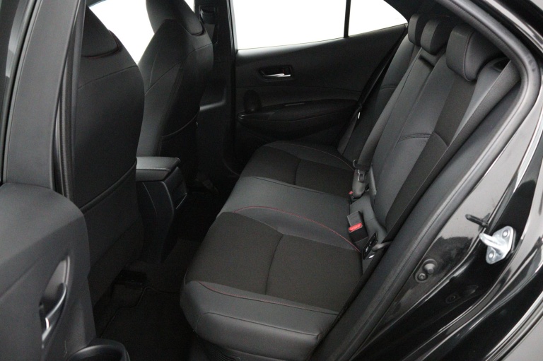 Toyota Corolla - Hybrid 140 GR Sport 39