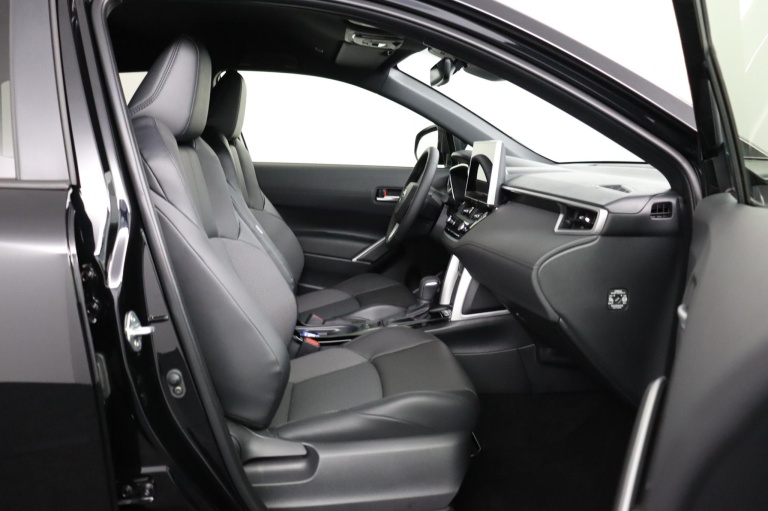 Toyota Corolla Cross - Hybrid 200 Style 22