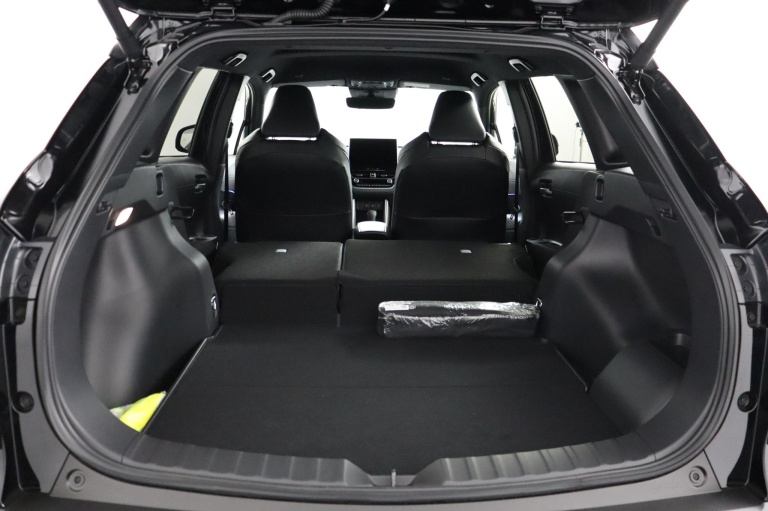 Toyota Corolla Cross - Hybrid 200 Style 26
