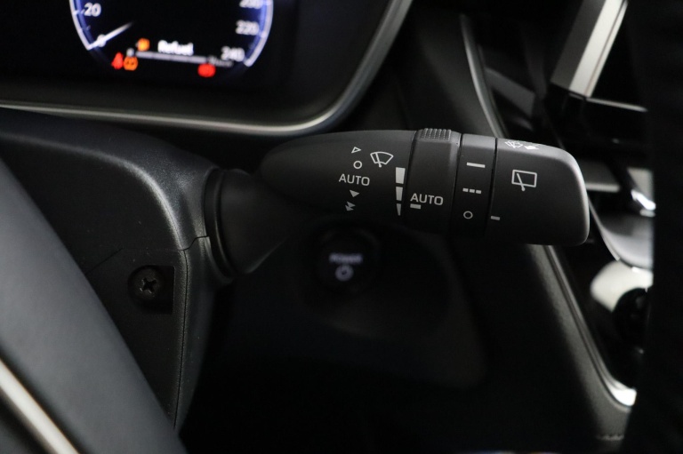 Toyota Corolla Cross - Hybrid 200 Style 32